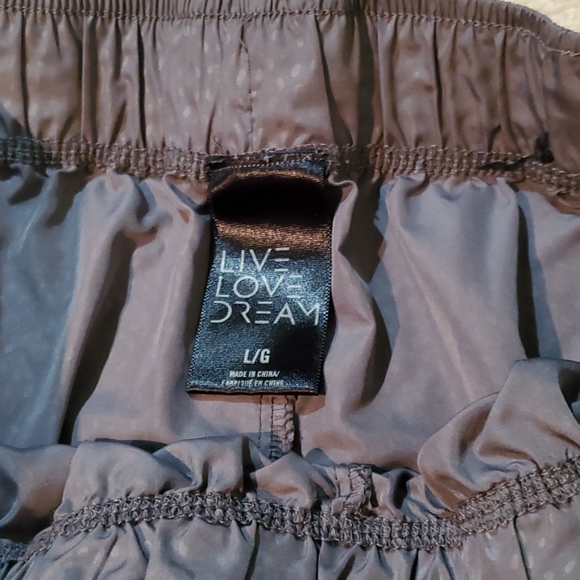 Short running shorts - Picture 2 of 2